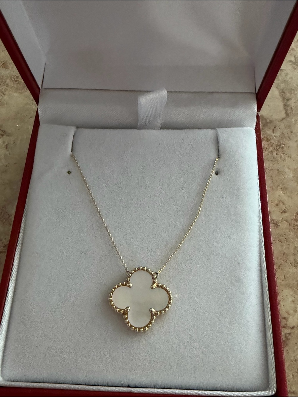 18k gold van cleef pendant